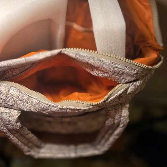 MZ Wallace NWT Designer Metro Quilted Tote Deluxe in Tan - Picture 6 of 16